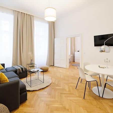 Franz 21 - Typical Viennese Apartment In The Heart Of Wien Ngoại thất bức ảnh